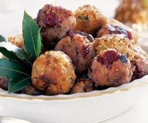 Chestnut, bacon & cranberry stuffing